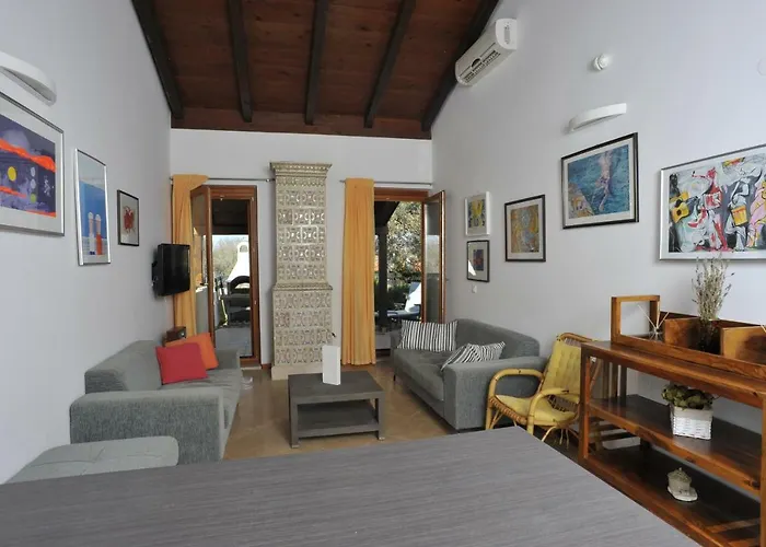 Holiday House Lena